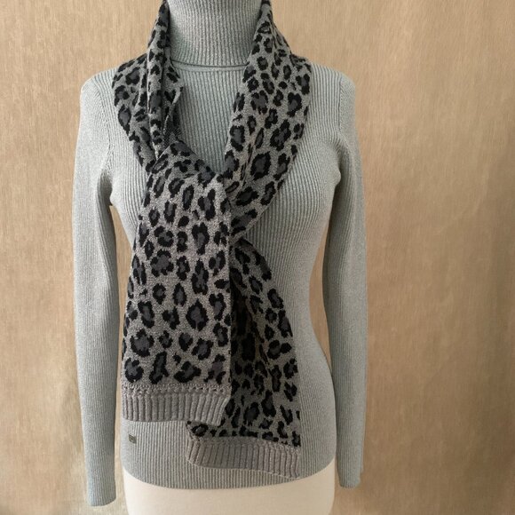 Lauren Ralph Lauren Shimmer Turtleneck & Scarf Set | Size Medium - Picture 9 of 13